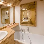 Apartment Charming Chiave