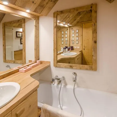 Appartement Charming Chiave