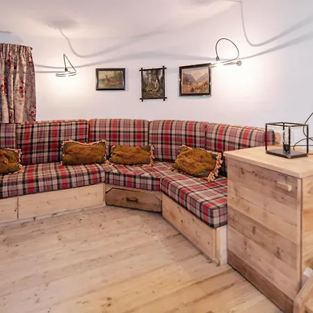 Appartement Charming Chiave